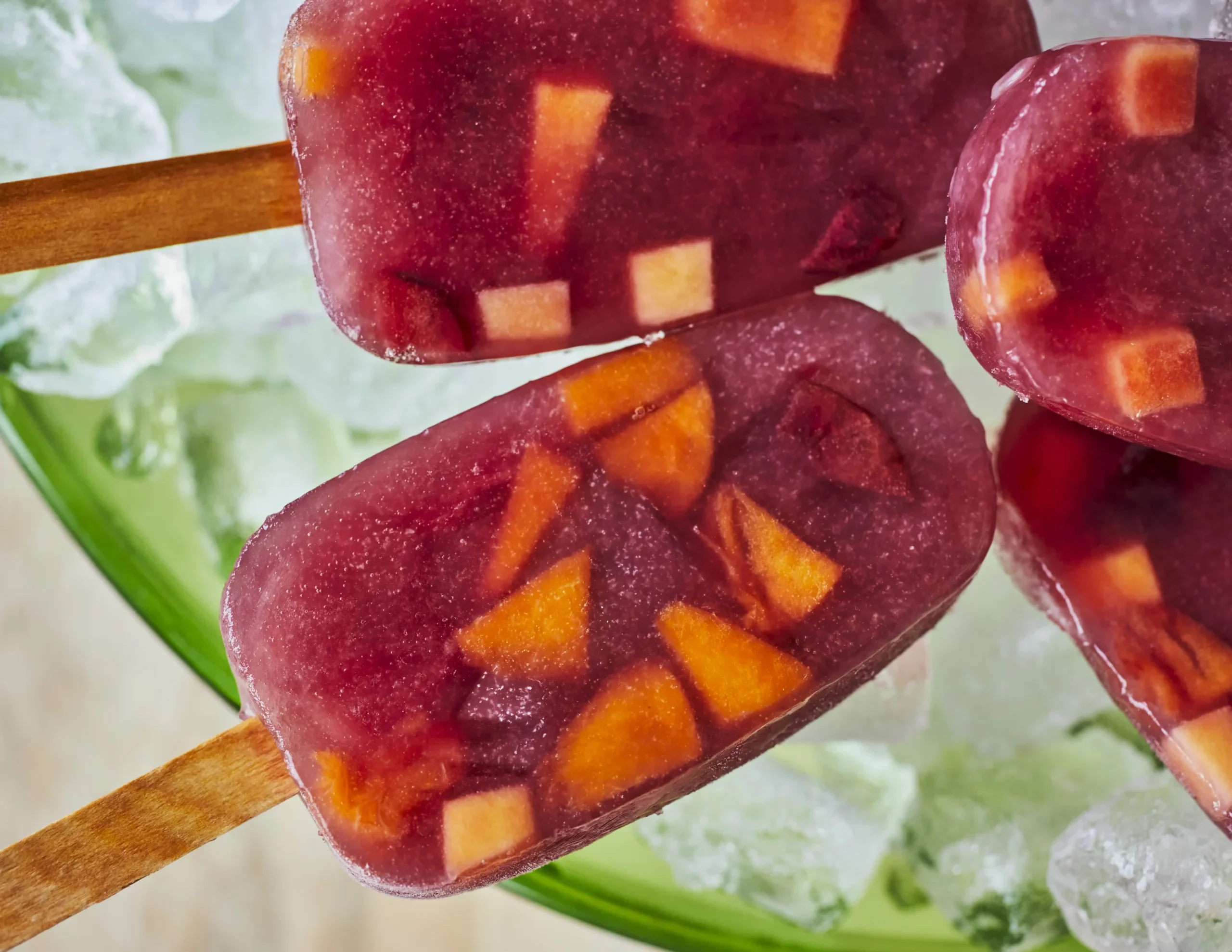 Pops glacés à la sangria