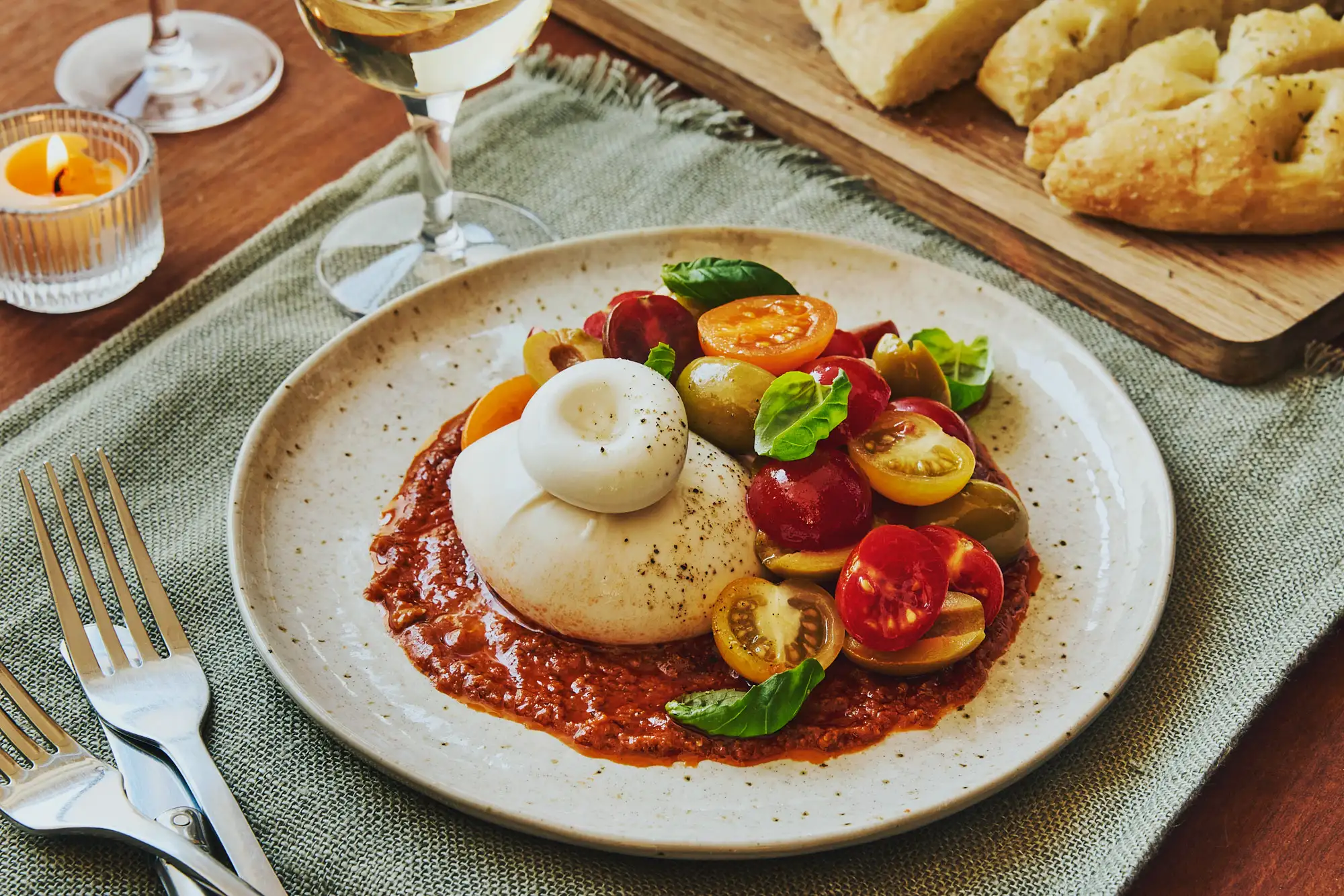 Burratini garnie aux tomates cerises