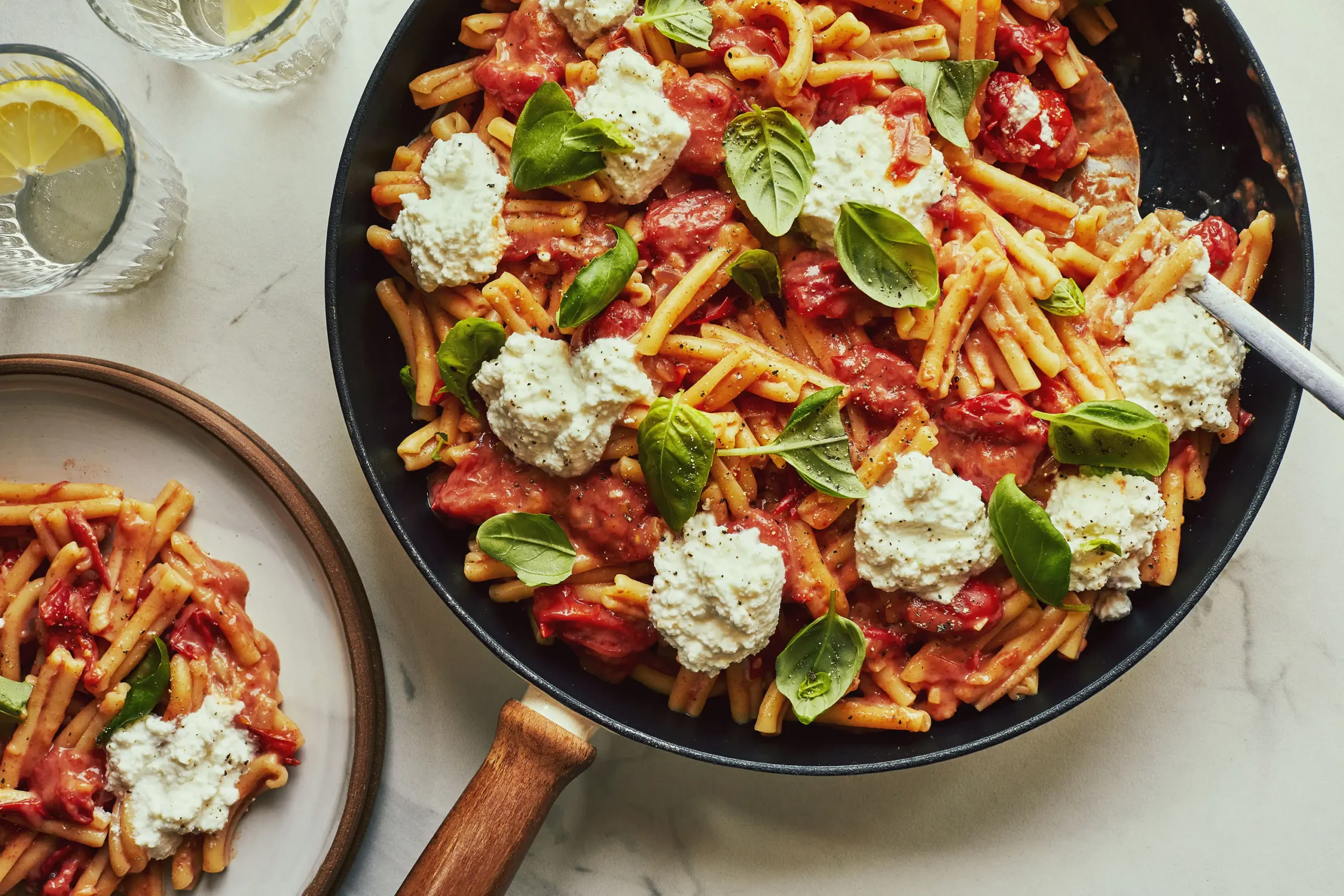 Pâtes sauce rosée aux tomates cerises et à la ricotta