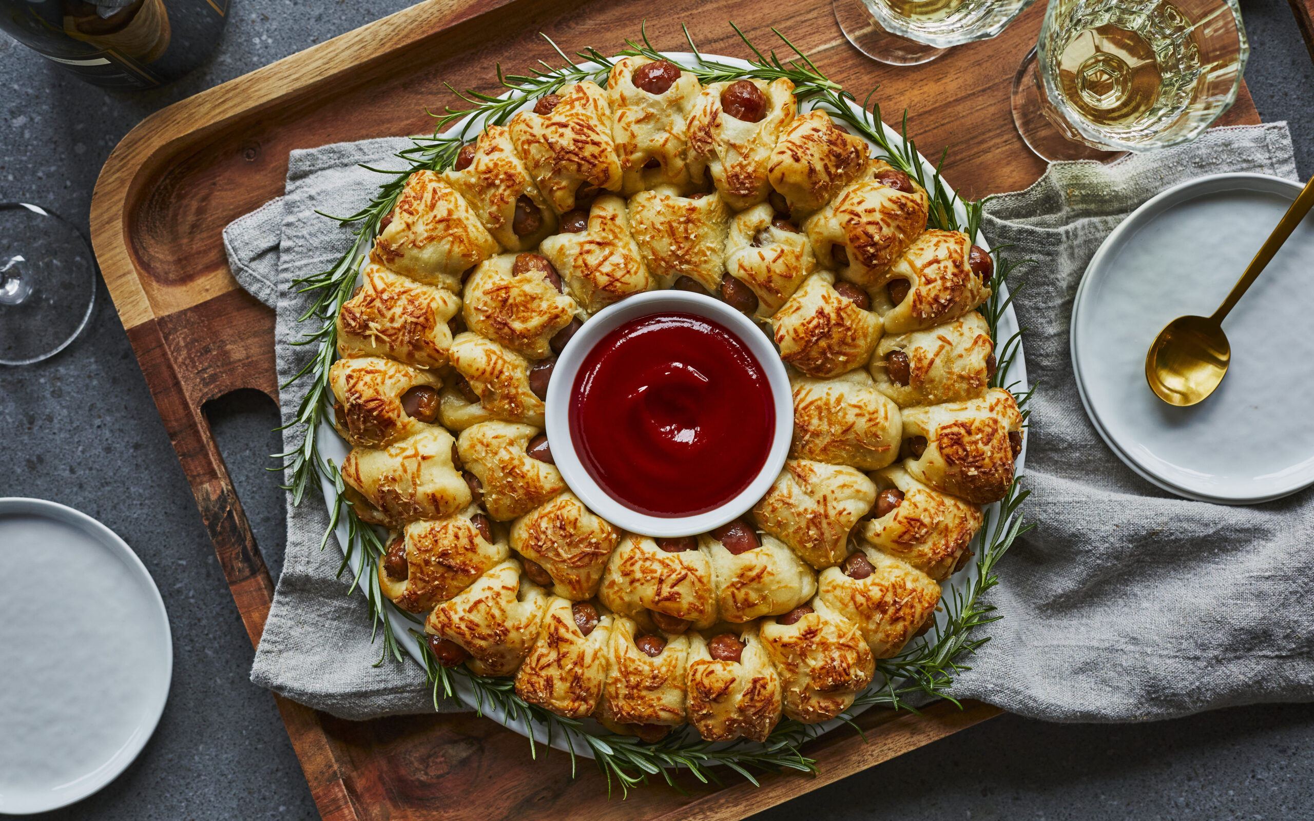 Couronne de saucisses en pâte