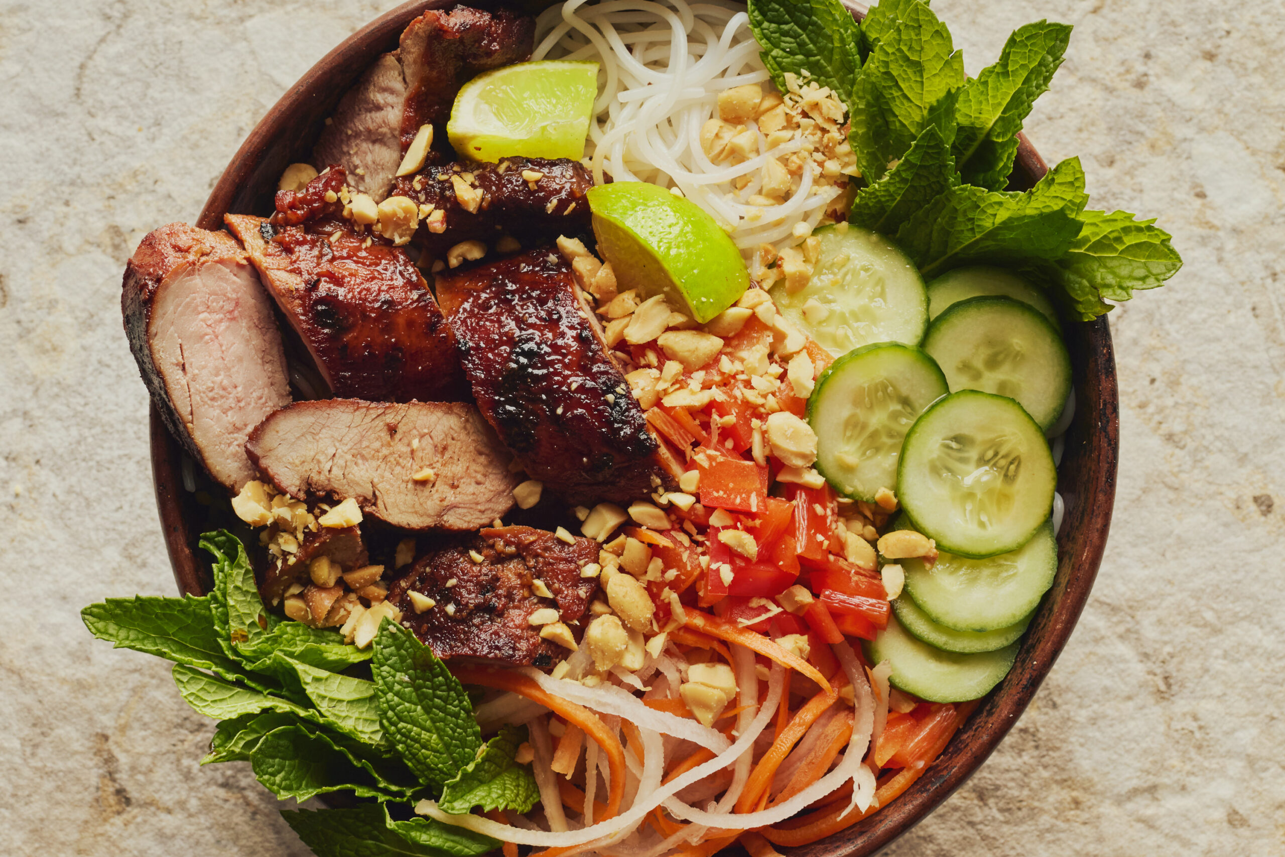 Bol vietnamien au porc grillé