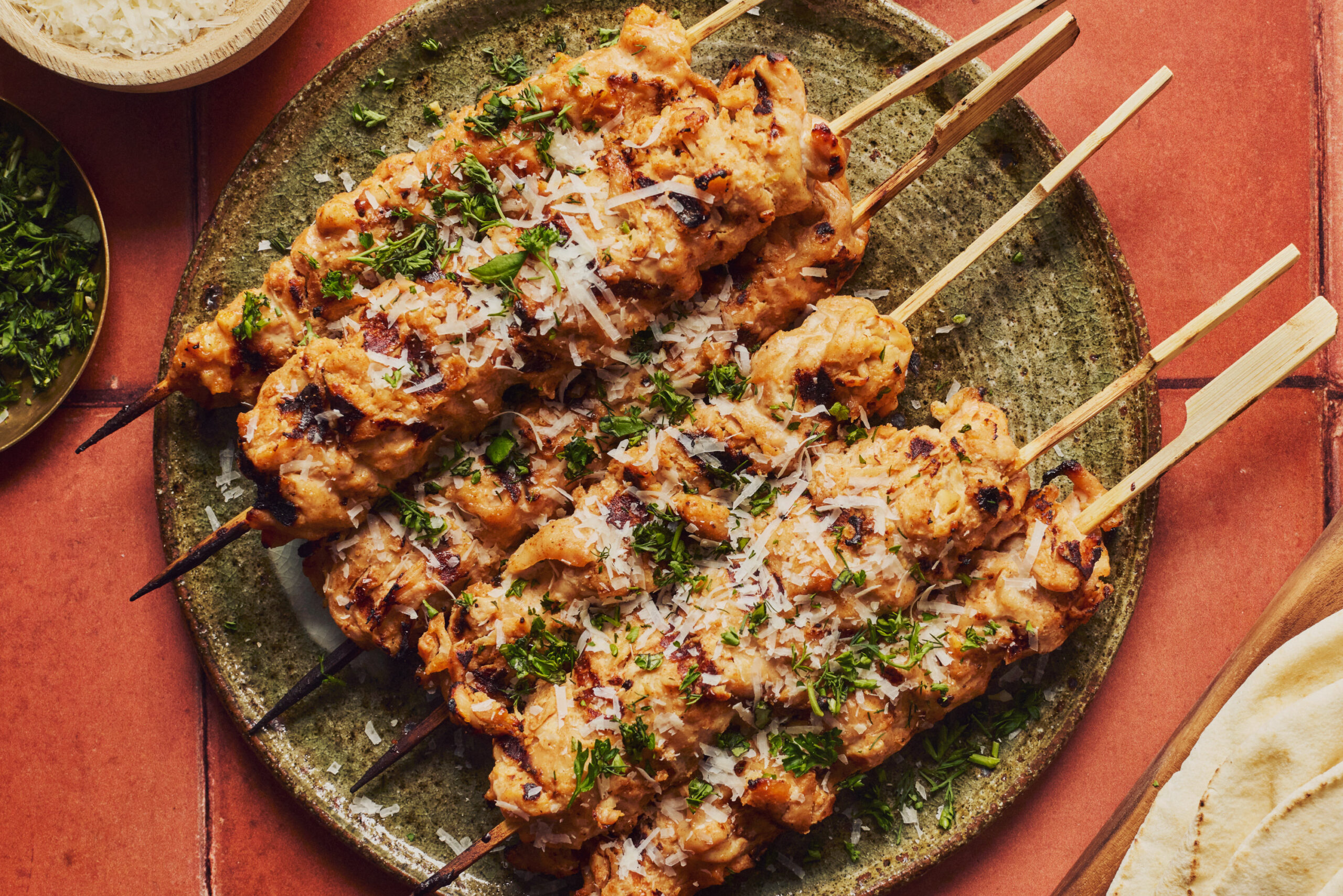Brochettes de poulet à l’ail et au citron